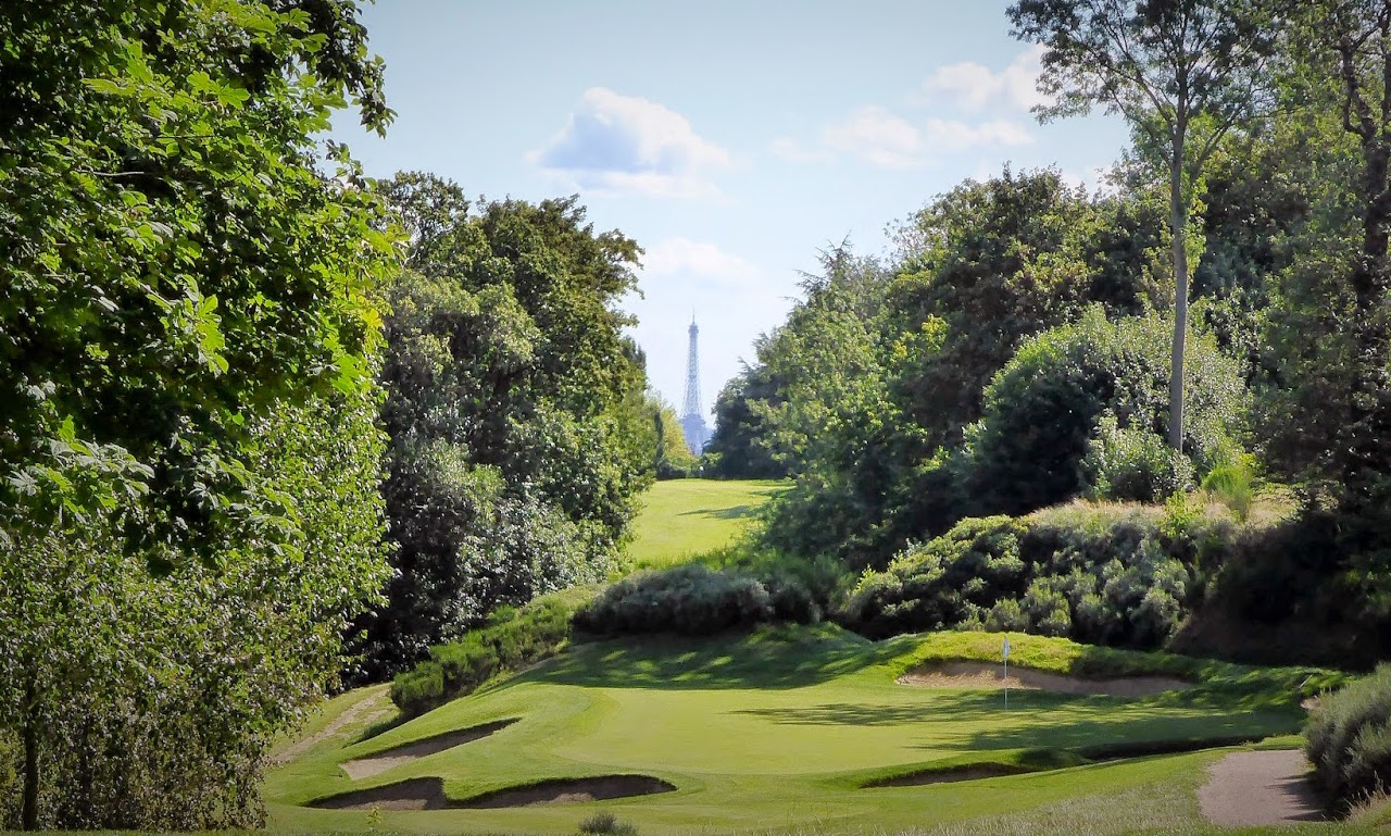 play golf in france