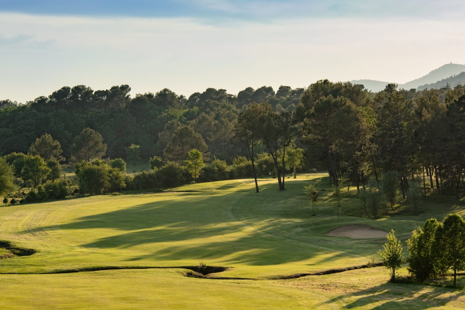 GOLF DE SAINTE BAUME Play Golf in France